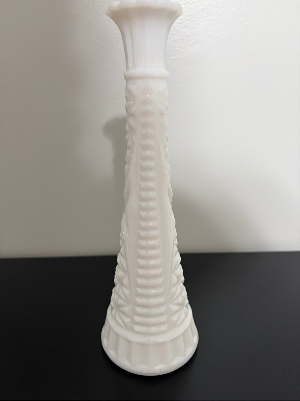 Milk Glass Flower Vase - Picture 4 of 8
